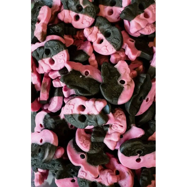 Raspberry & Licorice Skulls by Nikki's Candy